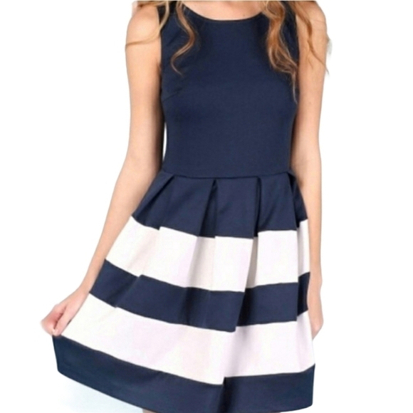 Altar'd State | Navy & White Colorblock Felicity Pointe Dress (Size Small) - Picture 1 of 8